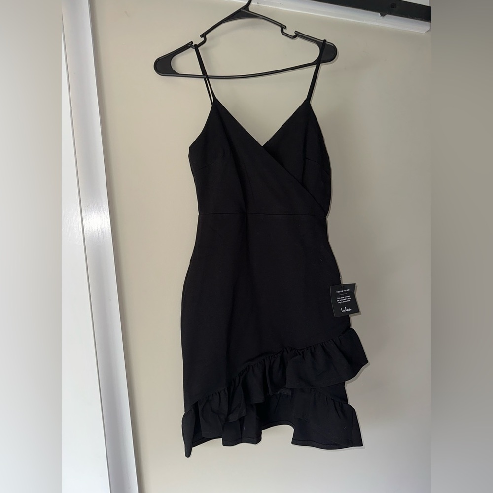 NWT Lulu’s black ruffle dress